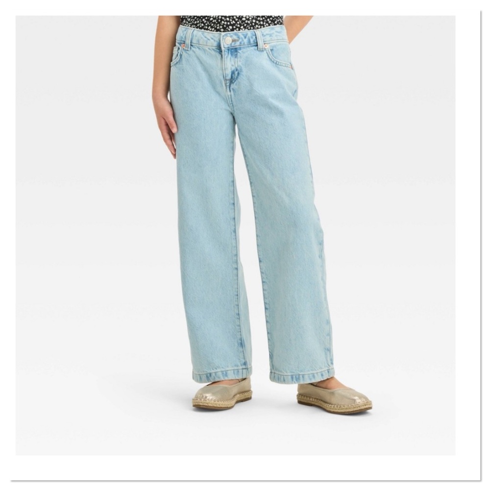 Girl’s Midrise Wide Leg Jeans Cat & Jack Light Blue